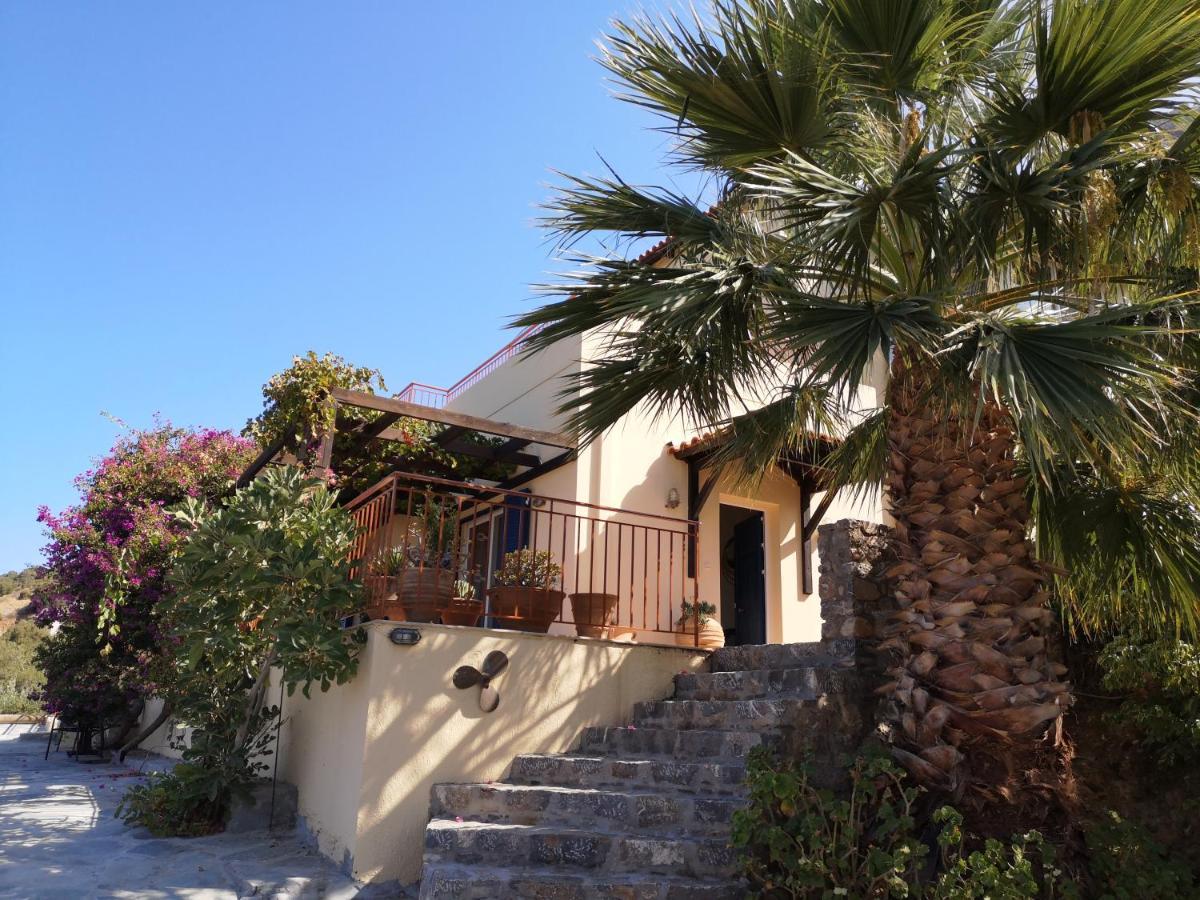 Villa Lir Tholos  Ngoại thất bức ảnh