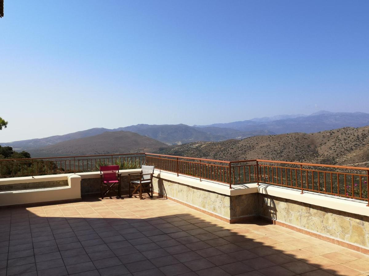 Villa Lir Tholos  Ngoại thất bức ảnh