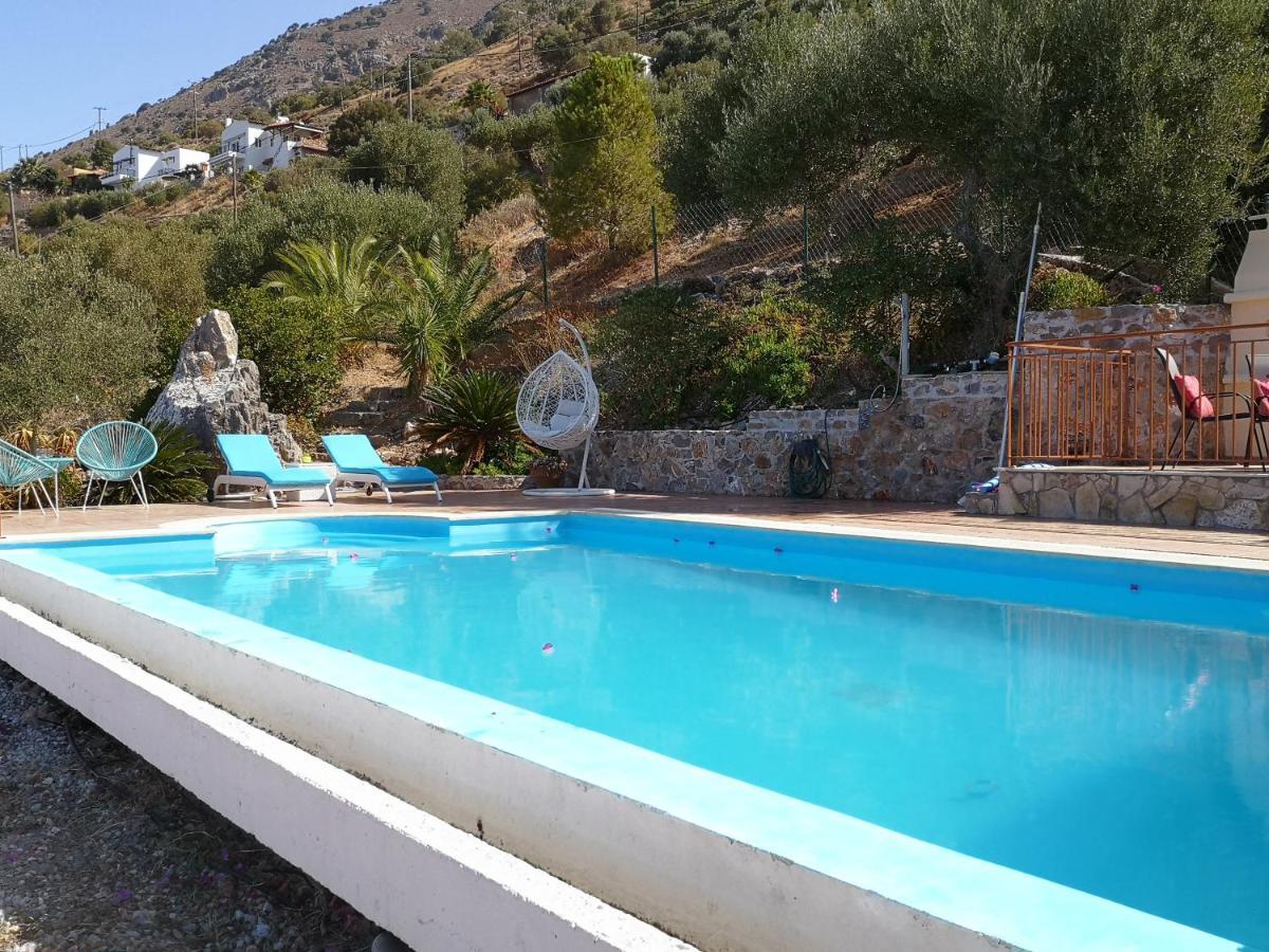 Villa Lir Tholos  Ngoại thất bức ảnh