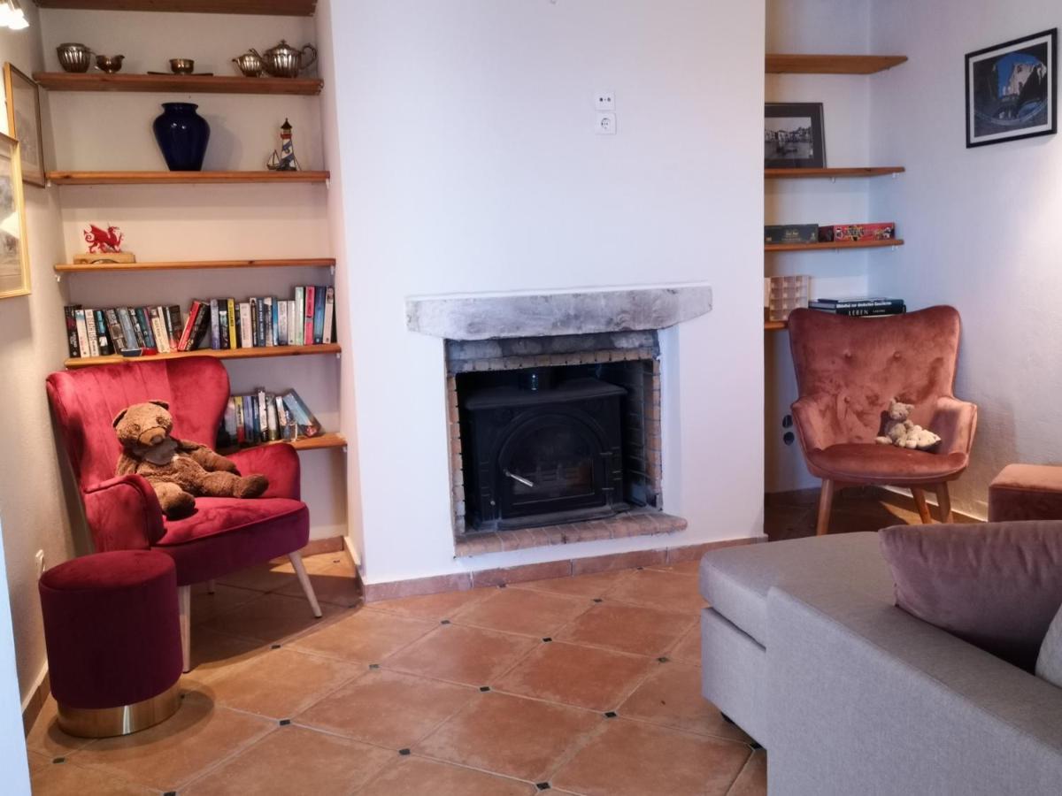 Villa Lir Tholos  Ngoại thất bức ảnh